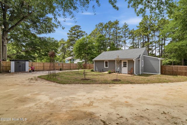 465 N Leak Street, Southern Pines, NC 28387