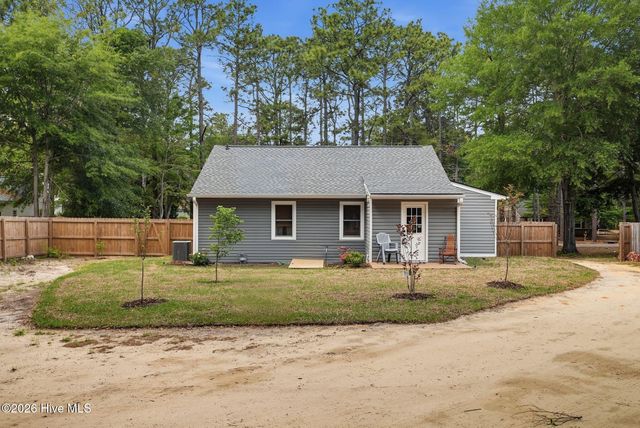 465 N Leak Street, Southern Pines, NC 28387