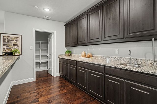 273 Shallow Brook Drive, Sunnyvale, TX 75182