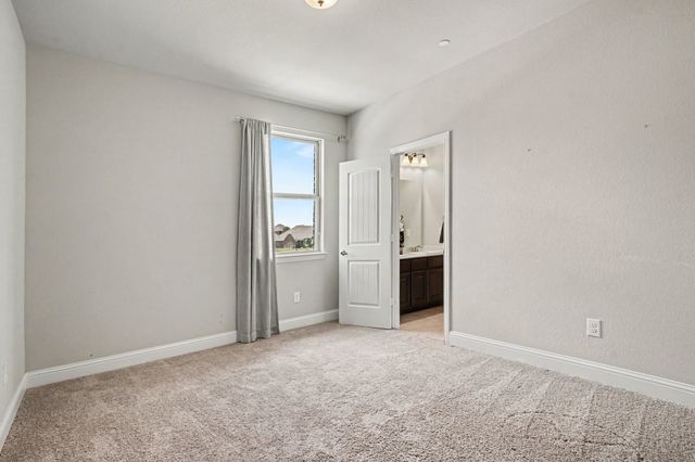 273 Shallow Brook Drive, Sunnyvale, TX 75182