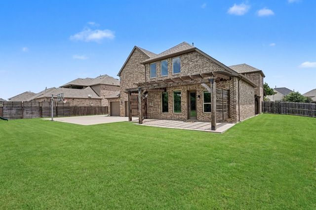 273 Shallow Brook Drive, Sunnyvale, TX 75182