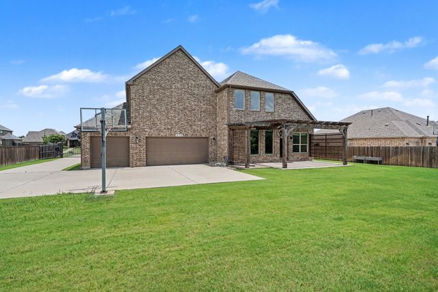 273 Shallow Brook Drive, Sunnyvale, TX 75182
