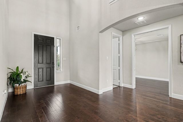 273 Shallow Brook Drive, Sunnyvale, TX 75182