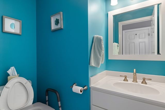 474 Twin Lakes Dr 474, Halifax, MA 02338