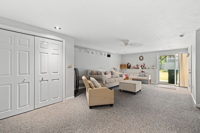 474 Twin Lakes Dr 474, Halifax, MA 02338