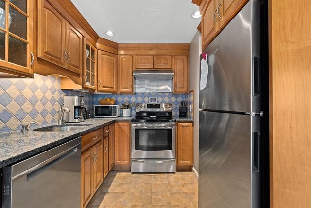474 Twin Lakes Dr 474, Halifax, MA 02338