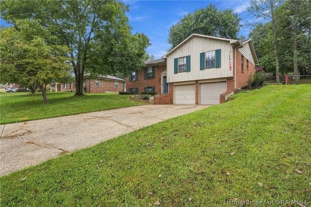 6507 Brad Court, Floyds Knobs, IN 47119