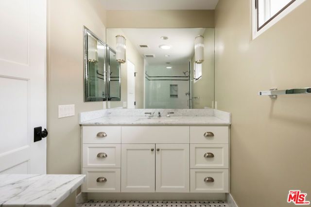 467 W Via Lola, Palm Springs, CA 92262