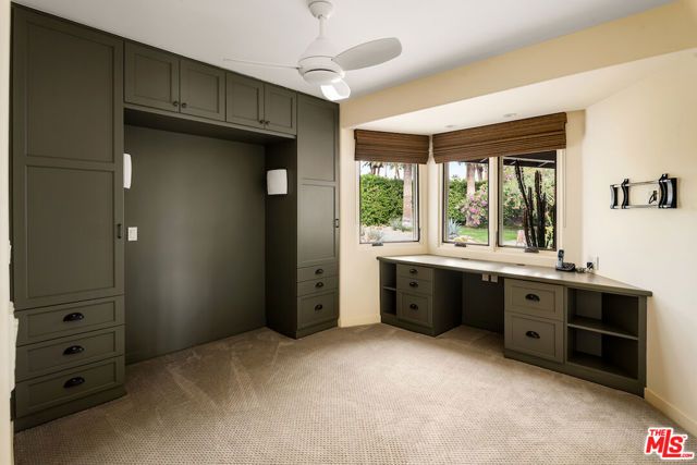 467 W Via Lola, Palm Springs, CA 92262