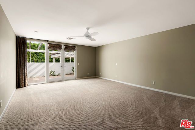 467 W Via Lola, Palm Springs, CA 92262