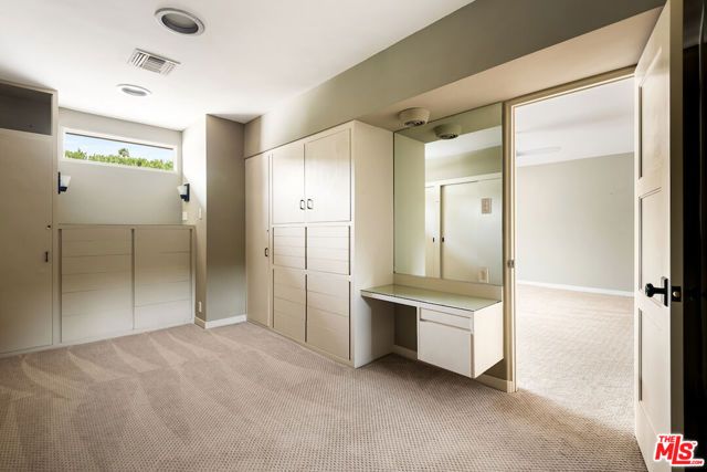 467 W Via Lola, Palm Springs, CA 92262