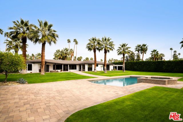 467 W Via Lola, Palm Springs, CA 92262