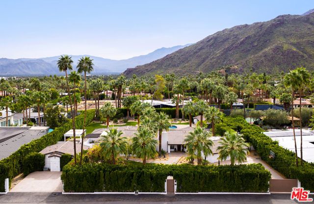 467 W Via Lola, Palm Springs, CA 92262