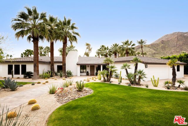 467 W Via Lola, Palm Springs, CA 92262