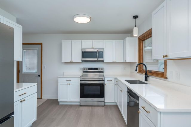 120 Wilson Way, Mankato, MN 56001