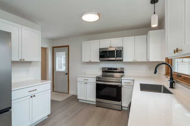 120 Wilson Way, Mankato, MN 56001