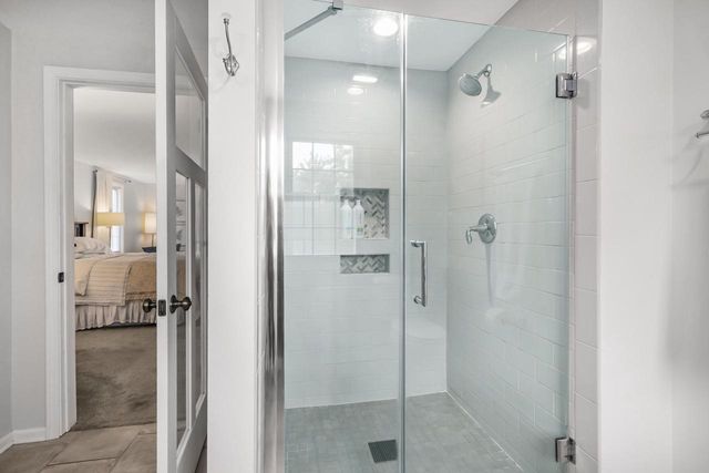 16725 Mary Cliff COURT, Brookfield, WI 53005