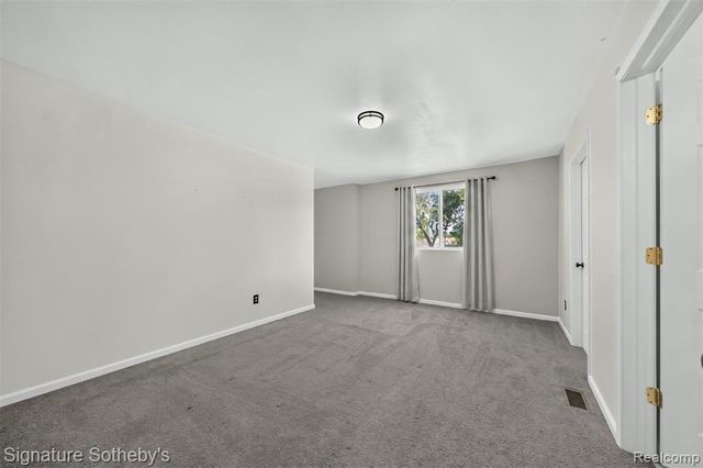 20209 Inkster Road, Livonia, MI 48152