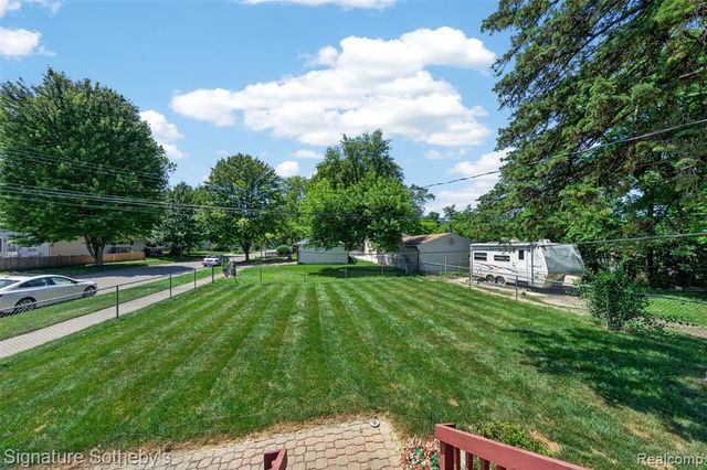20209 Inkster Road, Livonia, MI 48152