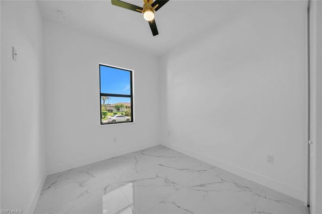 2609 21st ST SW, Lehigh Acres, FL 33976