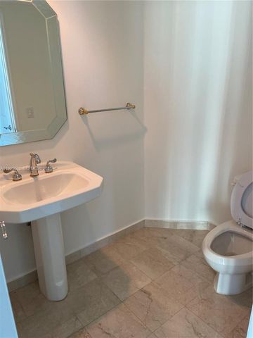 3370 Hidden Bay Drive 1914, Aventura, FL 33180