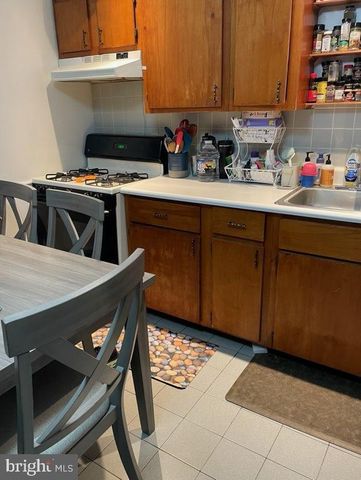 2266 JENKINTOWN, Glenside, PA 19038