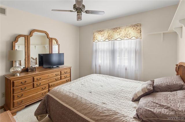 5668 Kippen Drive, Clarence, NY 14051