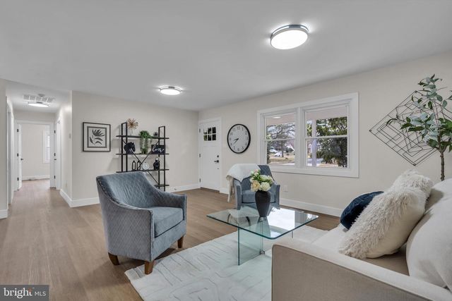 142 EASTBROOK LN, Willingboro, NJ 08046