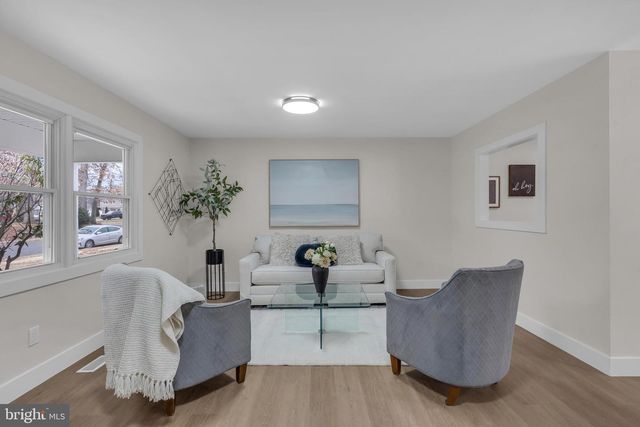 142 EASTBROOK LN, Willingboro, NJ 08046