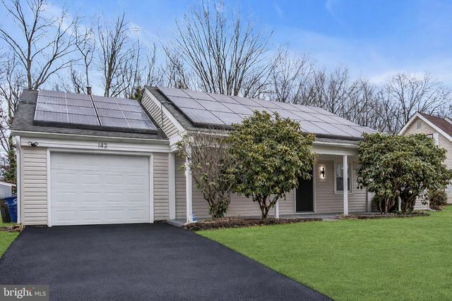 142 EASTBROOK LN, Willingboro, NJ 08046