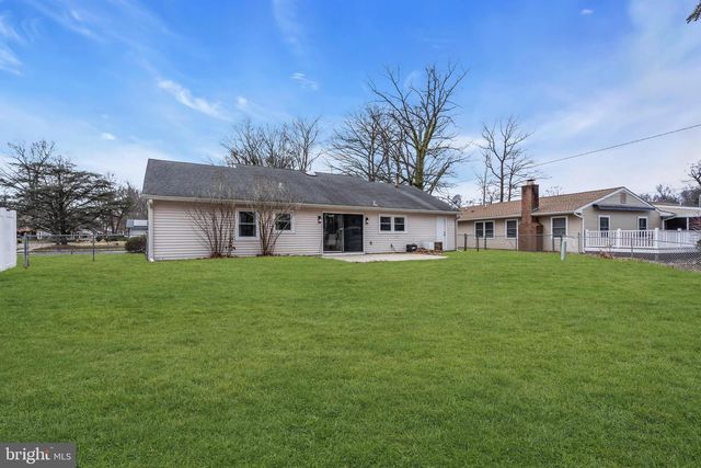 142 EASTBROOK LN, Willingboro, NJ 08046