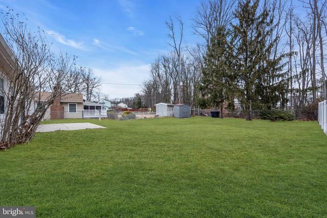 142 EASTBROOK LN, Willingboro, NJ 08046