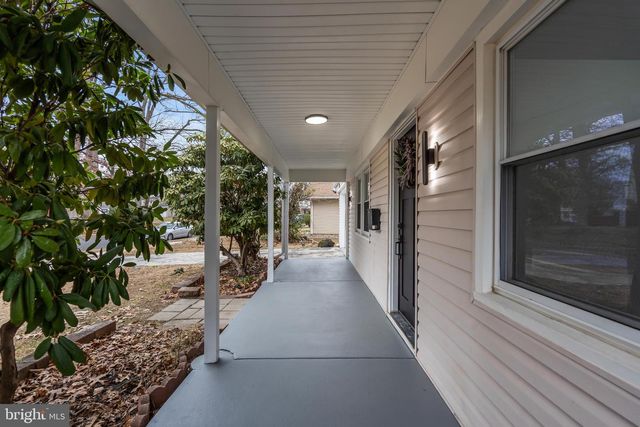 142 EASTBROOK LN, Willingboro, NJ 08046