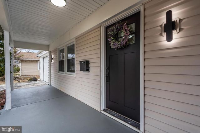 142 EASTBROOK LN, Willingboro, NJ 08046