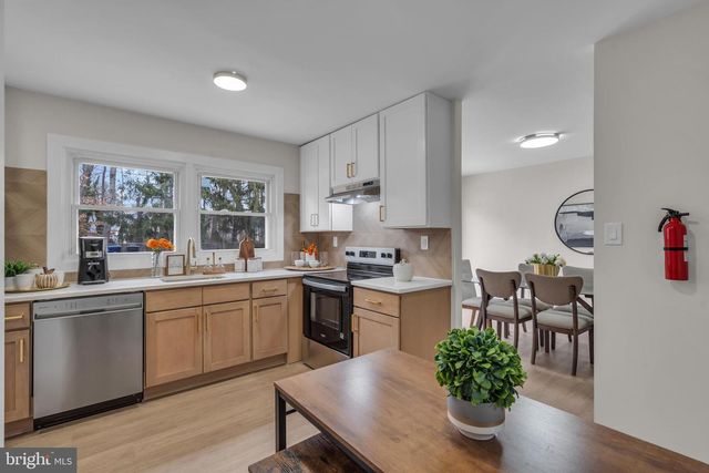 142 EASTBROOK LN, Willingboro, NJ 08046