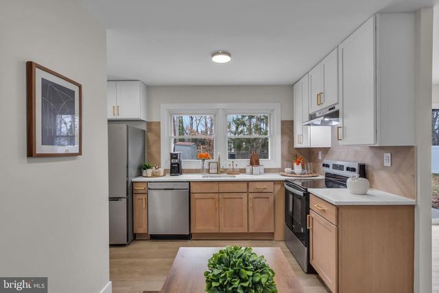 142 EASTBROOK LN, Willingboro, NJ 08046