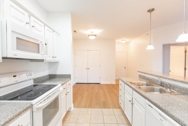 206 Capstone Drive 104, Lynchburg, VA 24502