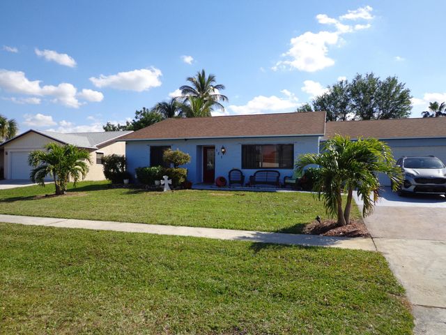 151 Cordoba Circle, Royal Palm Beach, FL 33411