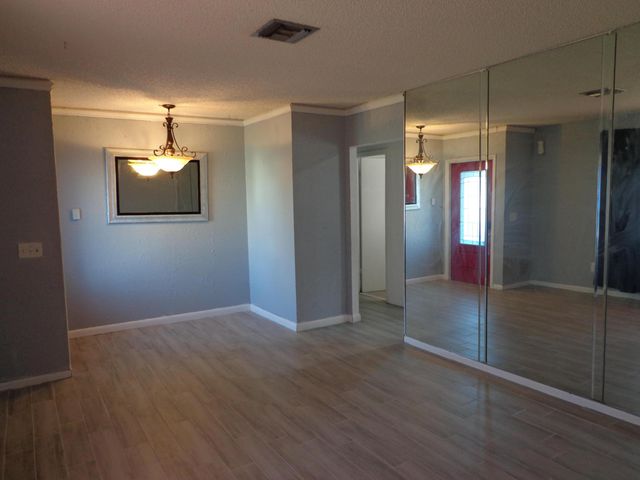 151 Cordoba Circle, Royal Palm Beach, FL 33411