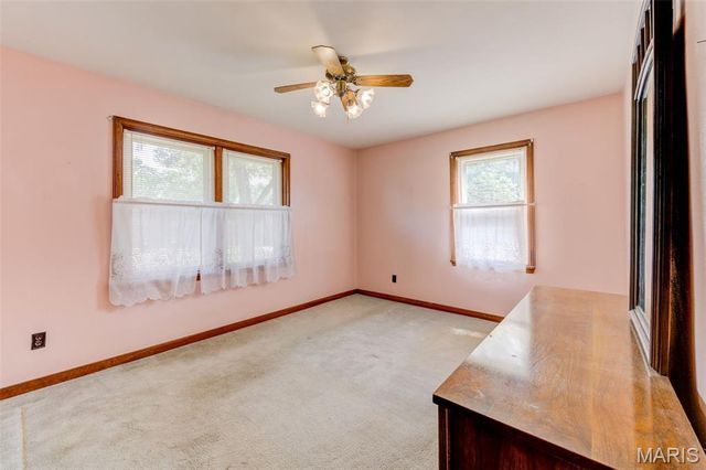 7 Santa Cruz Drive, Florissant, MO 63031