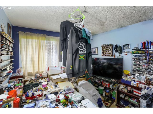 11842 Sw IRON HORSE Ln, Beaverton, OR 97008