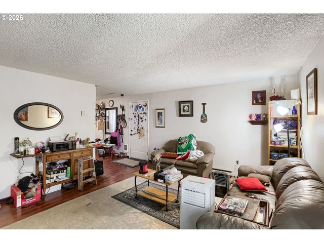 11842 Sw IRON HORSE Ln, Beaverton, OR 97008