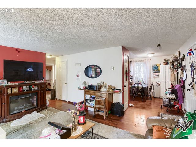11842 Sw IRON HORSE Ln, Beaverton, OR 97008