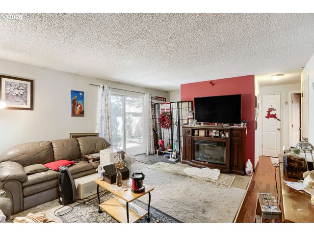 11842 Sw IRON HORSE Ln, Beaverton, OR 97008