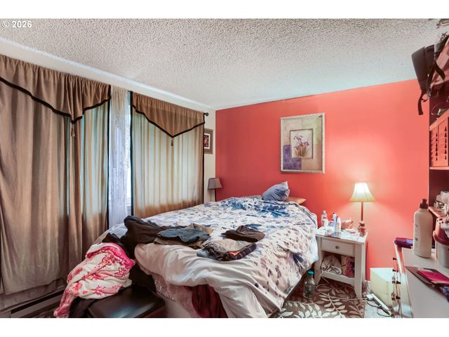 11842 Sw IRON HORSE Ln, Beaverton, OR 97008