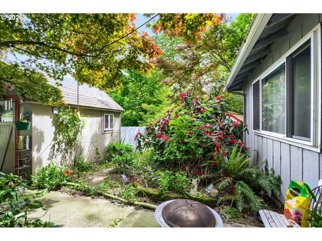 11842 Sw IRON HORSE Ln, Beaverton, OR 97008