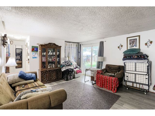11842 Sw IRON HORSE Ln, Beaverton, OR 97008