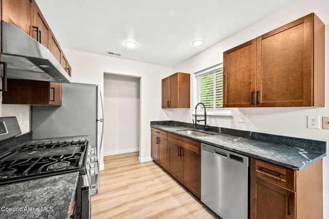 1715 MAIN ST A&B, Sandpoint, ID 83864