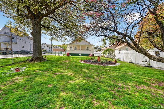32 Demarest Avenue, West Haverstraw, NY 10993