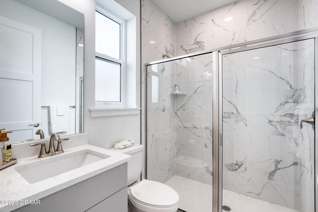 206 N Halifax Avenue, Daytona Beach, FL 32118